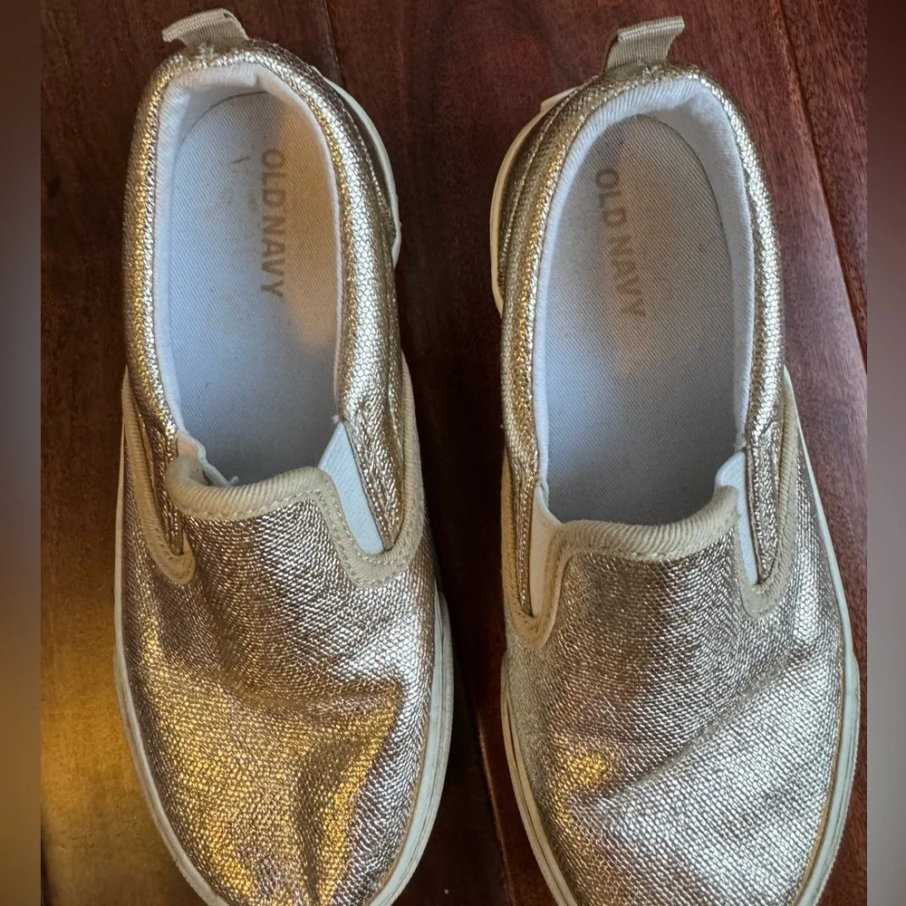 Old Navy | Gold Metallic Slip On Sneaker | 12